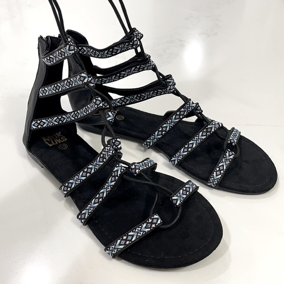 Sandals - Picture 2 of 7